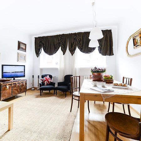 Sunny Apartment In Old Town Varşova Dış mekan fotoğraf