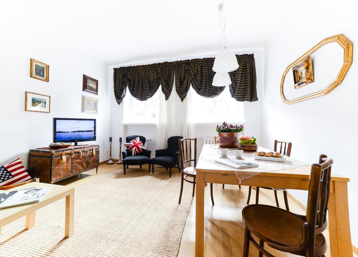Sunny Apartment In Old Town Varşova Dış mekan fotoğraf